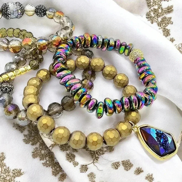 🆕️5pc Boho Chic Handmade Beaded Stackable Stretchy Trendy Bracelet Set 🌿 - Picture 7 of 16